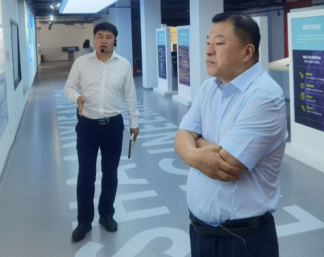 350vip8888新葡的京集团股份邢雅江董事长一行到访陕西镐京集团