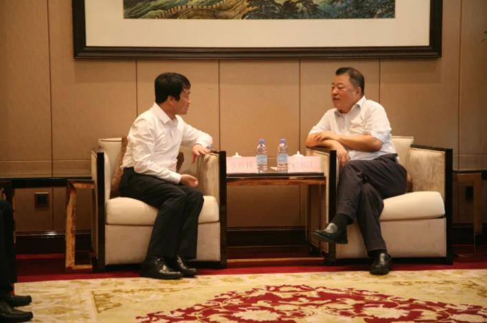 榆林市政府领导会见350vip8888新葡的京集团股份董事长一行