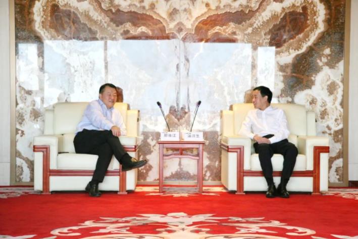 陕西中医药大学党委副书记蒲济生一行莅临350vip8888新葡的京集团股份考察交流 陕西中医药大学党委副书记蒲济生一行莅临350vip8888新葡的京集团股份考察交流