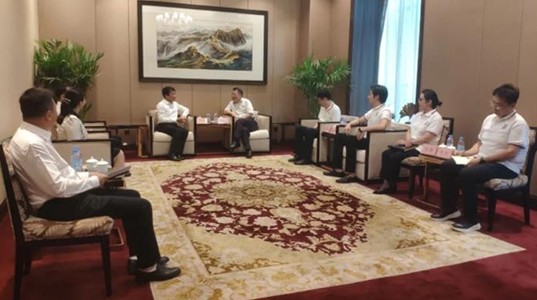 榆林市政府领导会见350vip8888新葡的京集团股份董事长一行