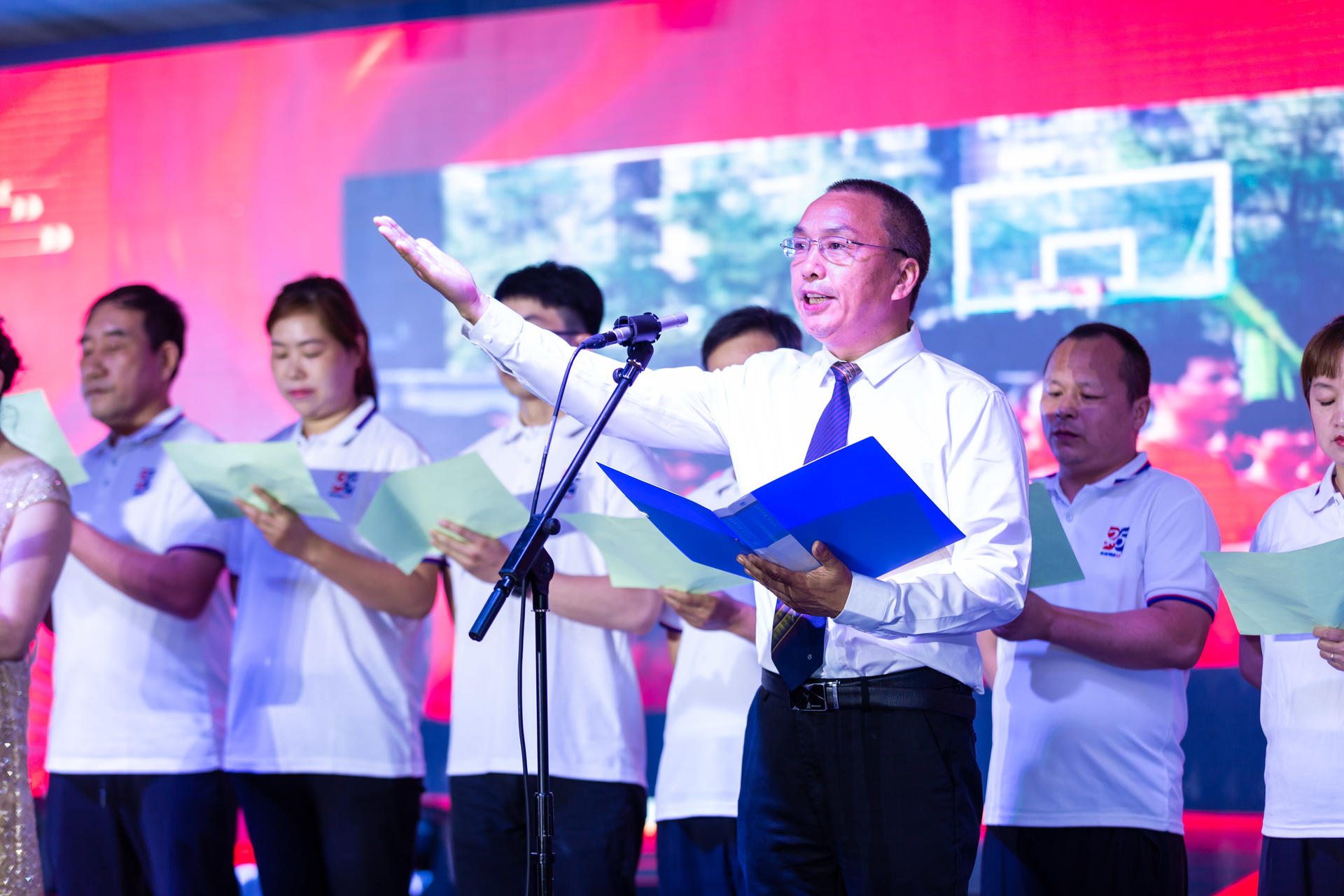 350vip8888新葡的京集团股份上市25周年庆典晚会