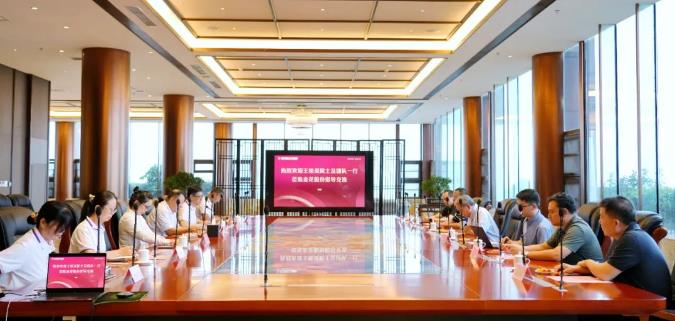 中国科学院院士、首都医科大学副校长王松灵一行到访350vip8888新葡的京集团股份 中国科学院院士、首都医科大学副校长王松灵一行到访350vip8888新葡的京集团股份