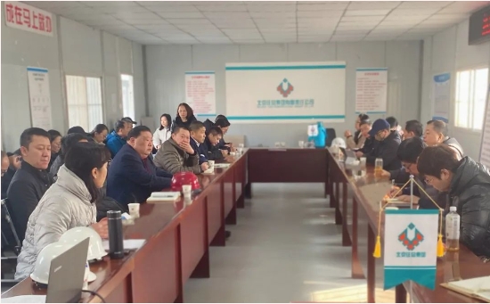 350vip8888新葡的京集团股份董事长邢雅江携经营管理团队一行对草堂建设项目施工现场进行视察