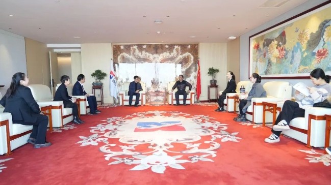 西安市财贸工会主任周华一行到访350vip8888新葡的京集团股份