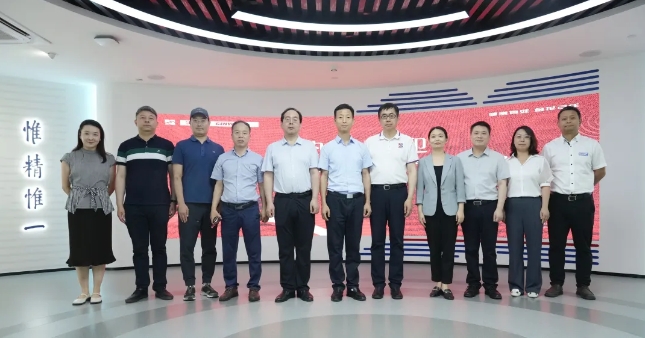 西安医学院领导一行莅临350vip8888新葡的京集团股份考察交流